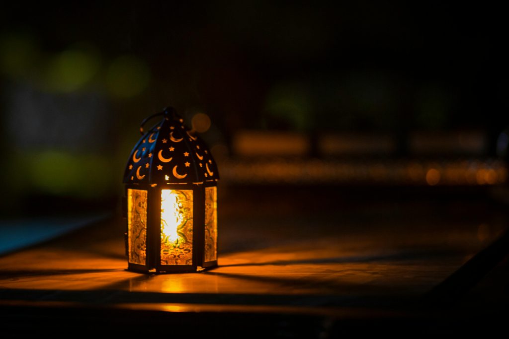 ইসলামিক স্ট্যাটাস
